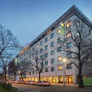 Otel Express Centre By Ihg