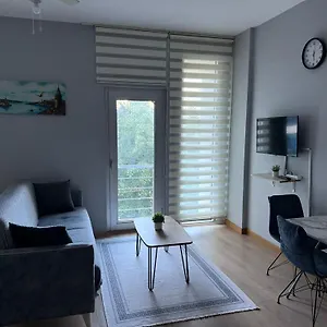 Nur Sena's House Aparthotel Istanboel