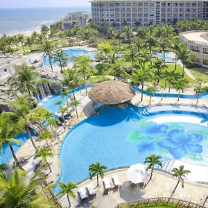 https://olalani-resort-and-condotel.hotelsofhoian.com